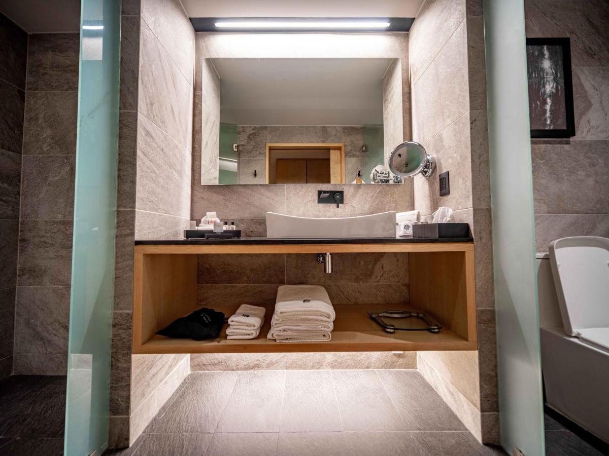 Galeria Plaza San Jeronimo Hotel Cidade do México Exterior foto Bathroom
